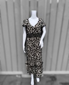 Pre Owned Savida Black & Cream Floral Midi Dress with Lace Detail