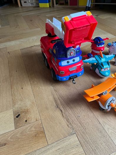 Superwings
