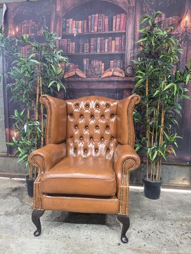Arm chair - High-Back Queen Anne (wingback)