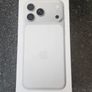 Iphone pro max silver 2tb Image 2
