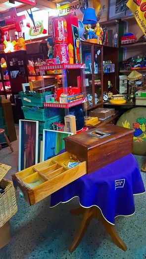 Vintage 1930's wooden shop cash register
