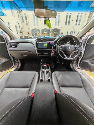 Honda Grace 2015