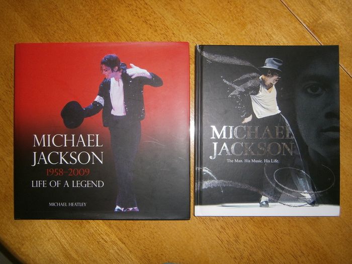 Jackson 2 Books
