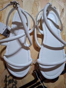 New Girls sandals size 1