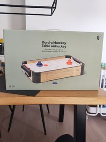 Air Hockey Table