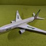 Alitalia 1:200 scale model airplane, Boeing 777-200 aircraft, NEW Image 5