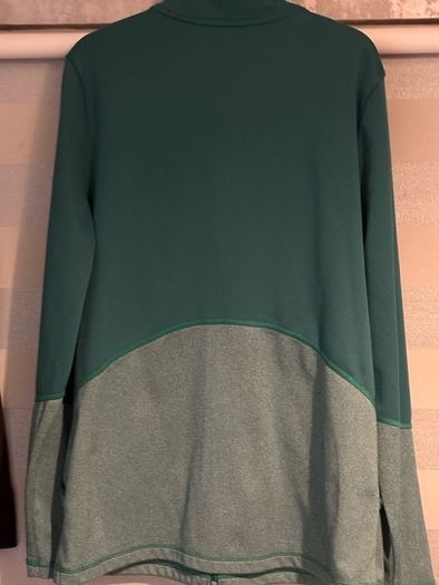 North Face top
