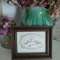 Silk Spun Floral 'Mum' Picture