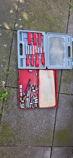 Screwdriver and some bits