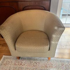 2 Tub Chairs