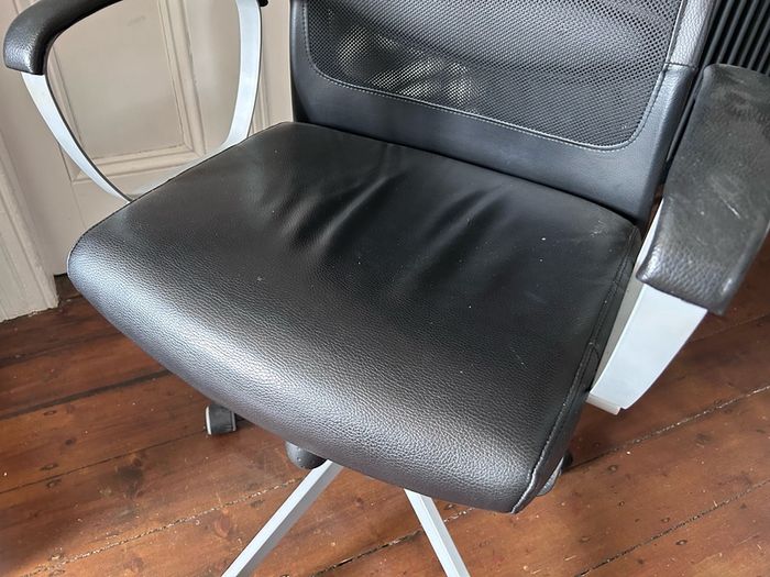 IKEA MARKUS Office Chair Black Leather
