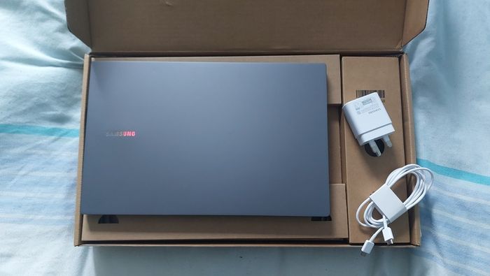 Samsung Galaxy Book4 Laptop