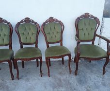 Beautiful Italian design inlaid table with 6 chairs Including 2 carvers