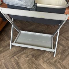 uppababy stand with bassinet