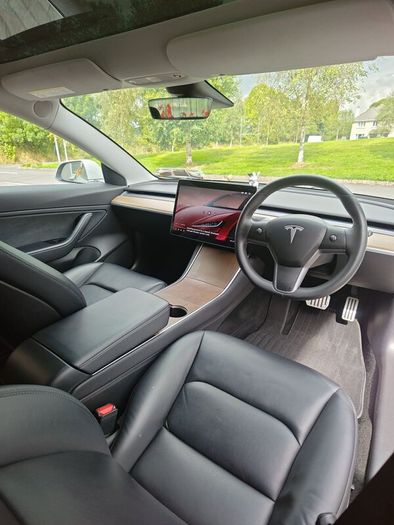 Tesla Model 3 2019
