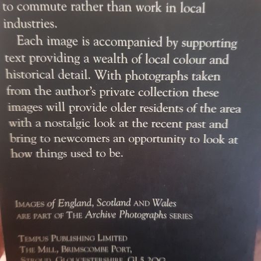 Nuneaton. Images Of England Cpmpiled By Peter Lee. In Mint Condition.
