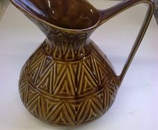 Large Irish mid-century Kilrush Celtic Pottery jug