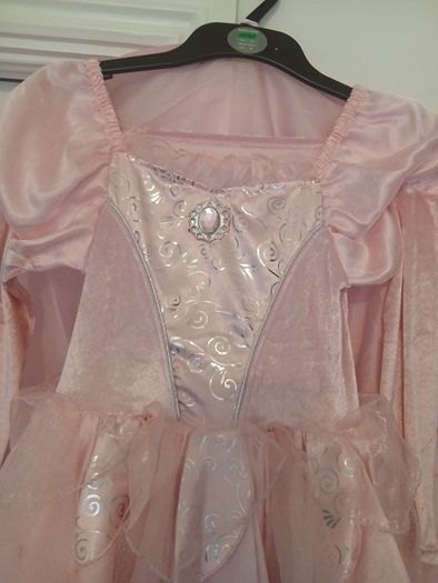 Halloween costume princess age 9-10