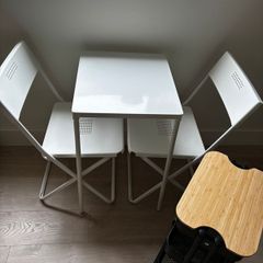 Set of 2 chairs, 1 table plus trolley
