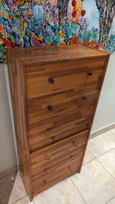 2 chest of drawers