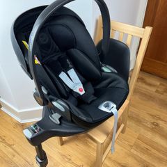 Cybex Cloud T i-Size Plus Infant Car Seat + Base T & Accessories