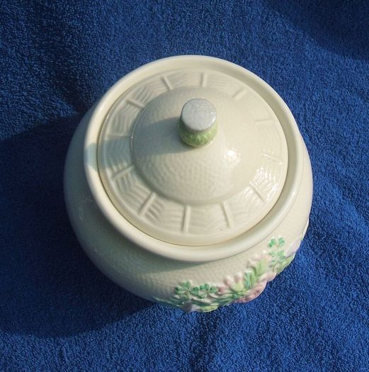 BELLEEK 'THISTLE' COOKIE JAR (7th Mark) - a lovely parian ware jar complete with lid (c.1980's)