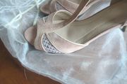 Ladies shoes