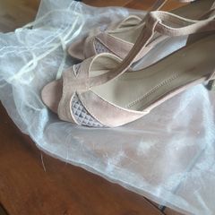 Ladies shoes