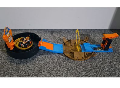Hot Wheels Monster Trucks Stunt Tire Play Set