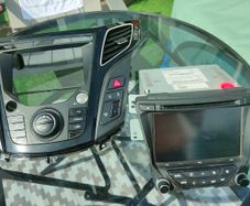 Hyundai i40 sat nav unit