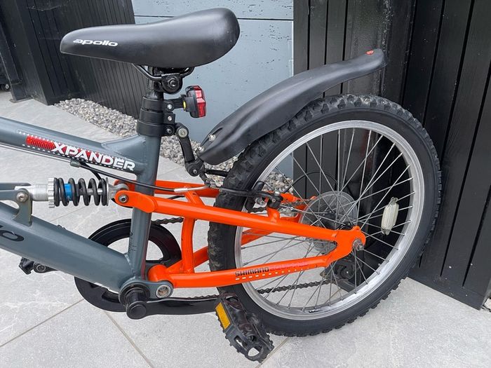 APOLLO XPANDER Junior Mountain Bike     20 inch Wheels     As New Condition