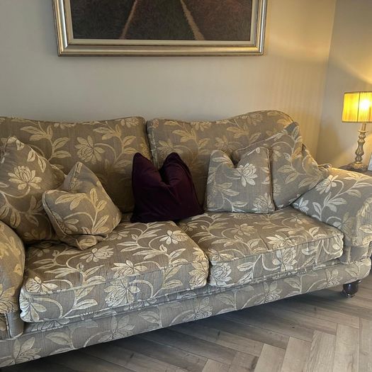 3 seater and 2 x Armchairs