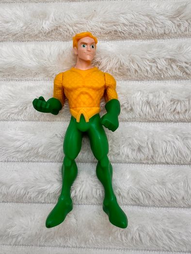 Kinder Maxi 2023 DC Justice League Aquaman approx. 12.5 cm. Used Please see phtos