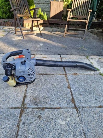 Tanaka THB-260PF leaf blower