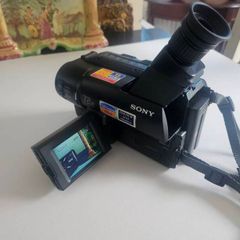 Sony CCD-TRV27E Video 8 Camcorder