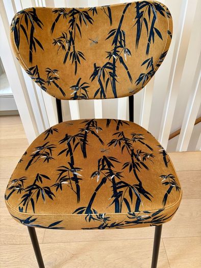 2 Chairs NEW
