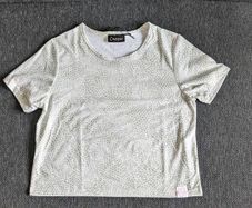 T-shirt (size 8)