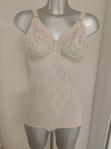 Brand new Shapewear skin tone Naturana body suit cup UK40 B EU90B Postage included