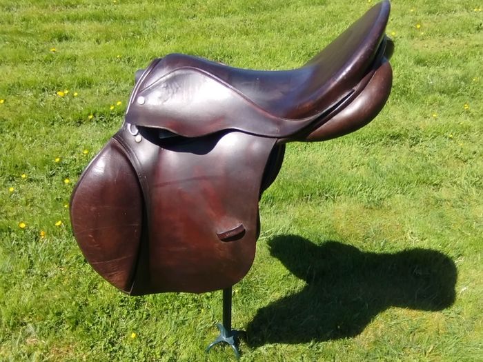 Berney Bros GP Saddle 17.5 inch