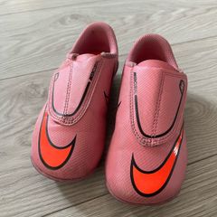 Girls football boots Nike Mercurial size UK10 (EUR 27.5)