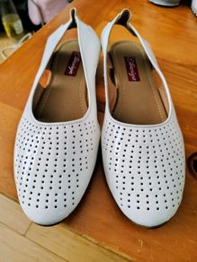 women's shoes