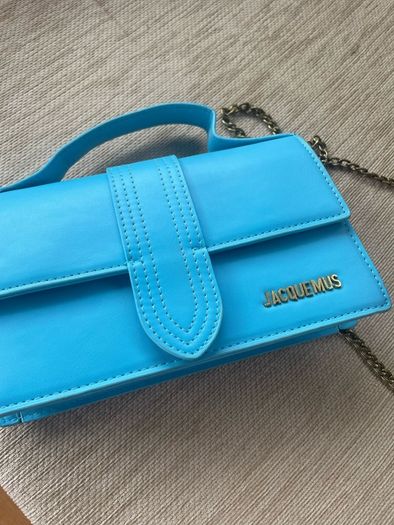Jacquemus hand bag ( dupe)