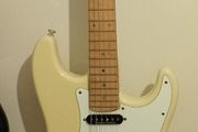 Fender lite ash stratocaster