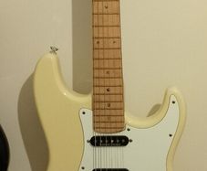 Fender lite ash stratocaster