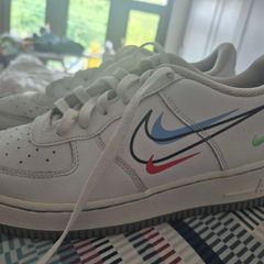 nike trainers