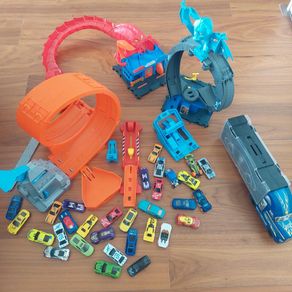 Large Hot Wheels playset bundle with truck and 30 die-cast cars