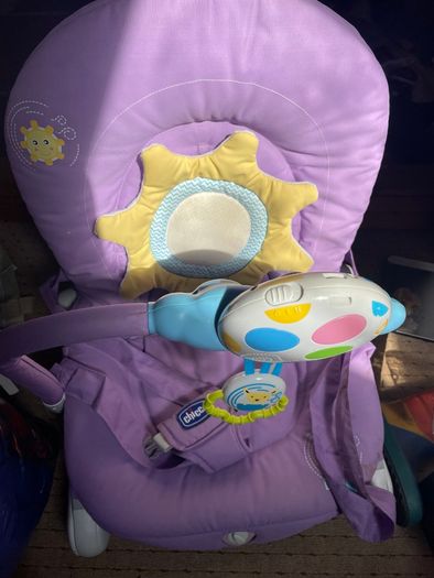 Chicco bay bouncer/seat