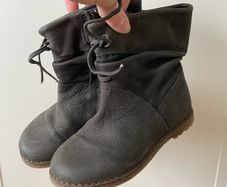 Dark Grey Suede Leather Boots (UK9/ EU27)