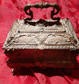 new antique bronze/brass? jewellery box