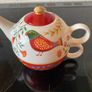 Delphi teapot and cup for one Image 3